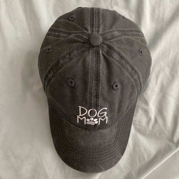 Embroidered DOG MOM distressed gray baseball hat. - Picture 5 of 6